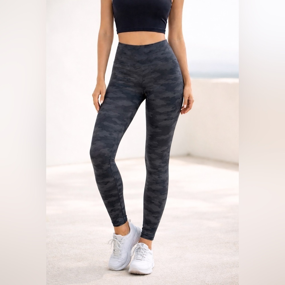 SPANX Gray Camo High-Waist Compression Seamless Leggings Tummy Control Size XL